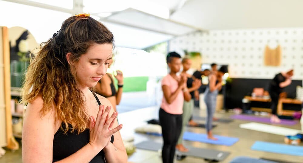 The Evening Sound Ritual Helping Stressed Professionals Unwind and Reclaim Deep Sleep